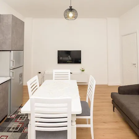 Enjoy Summer Appartamento Vlorë